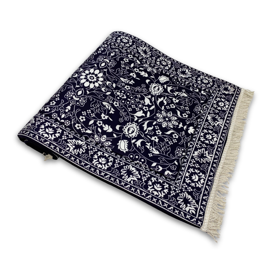 Midnight Lace Mat
